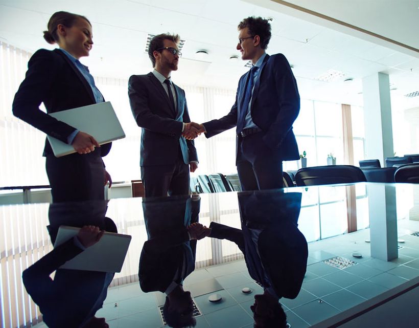 flyworld-lawyers-services-commercial-law-commercial-matters-how-we-help flyworld lawyers services commercial law commercial matters how we help