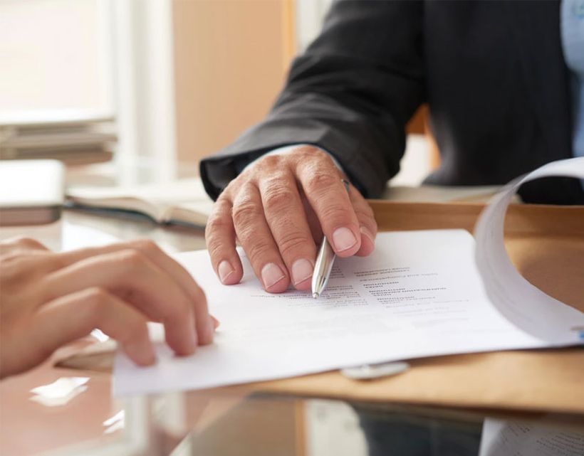 flyworld-lawyers-services-commercial-law-contract-review-how-we-help flyworld lawyers services commercial law contract review how we help